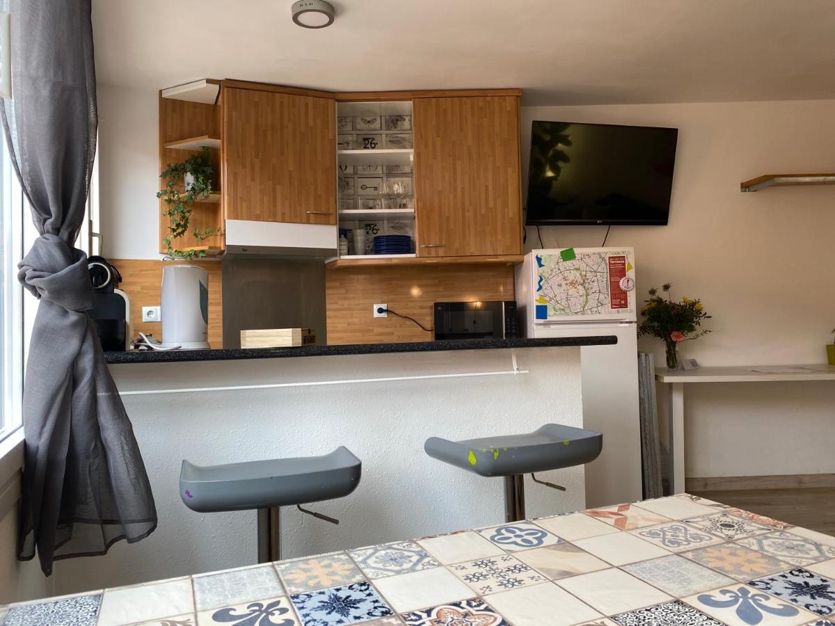 Piscina En Centro De Terrassa Apartman Kültér fotó