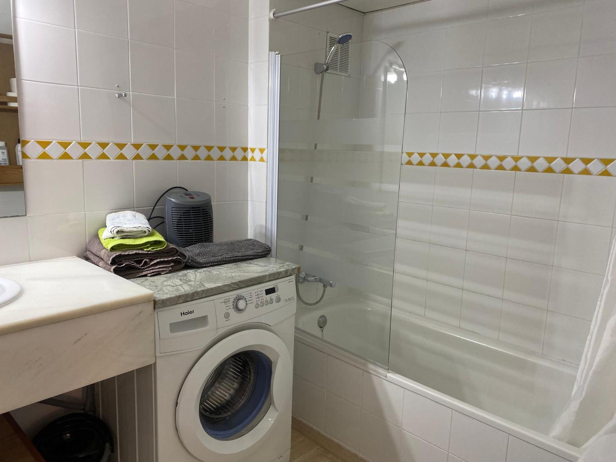 Piscina En Centro De Terrassa Apartman Kültér fotó